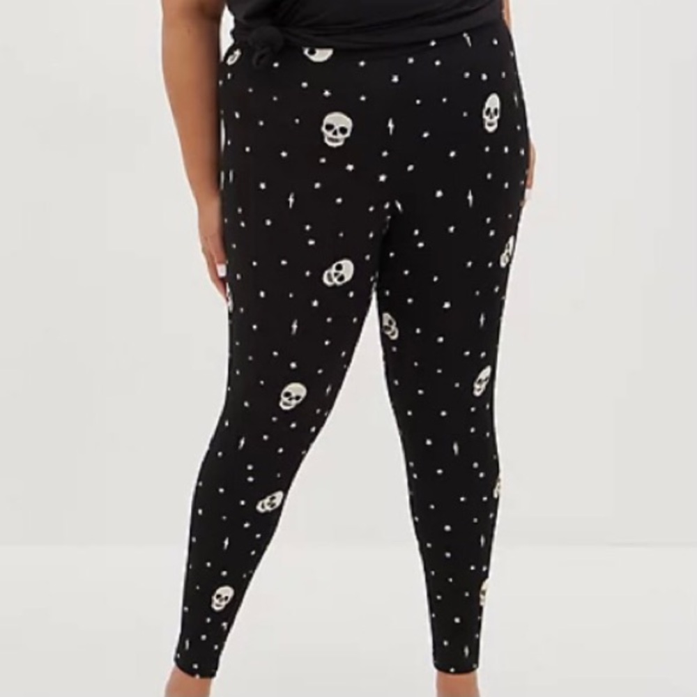 Torrid skull star leggings sz 1X NWT